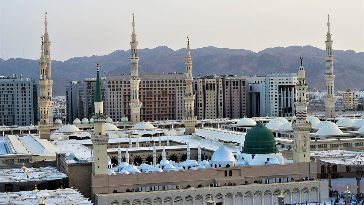 The Best Travel eSIM for Nigerian Pilgrims Travelling to Saudi Arabia