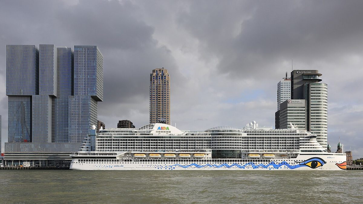 The Best Travel eSIM for Nigerians Touring Europe and the Schengen Area