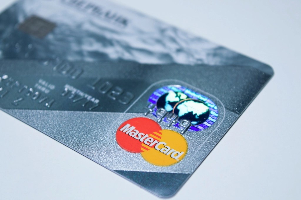 How to Pay Securely for Flights and Hotels from Nigeria